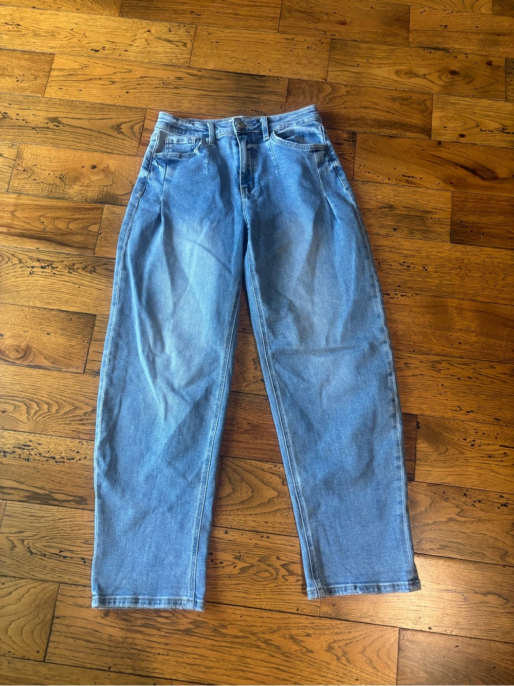 Vervet Los Angeles Women’s Light Wash Barrel Leg Jeans Size 28